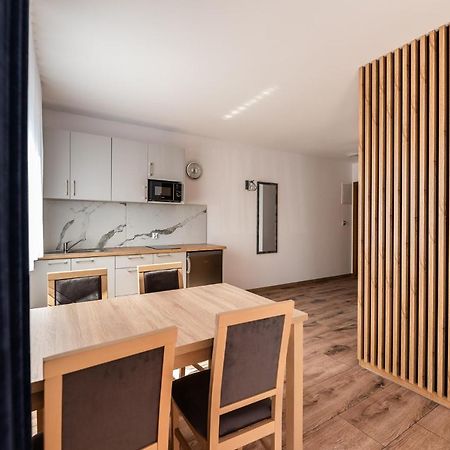 Apartamenty Henry Łeba Exteriör bild